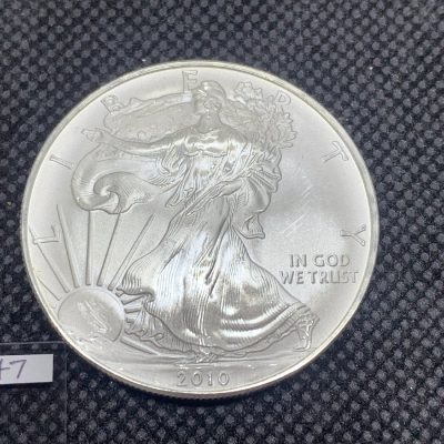 2010年 (新品) アメリカ 「イーグル・ウオーキング リバティ」純銀 1オンス 銀貨 #7647