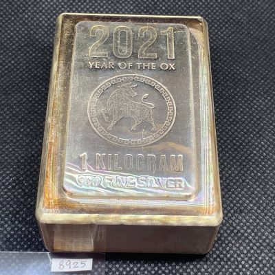 (新品) ヘレウス社「干支 十二支・丑年 牛年」純銀 1キロ バー #8925