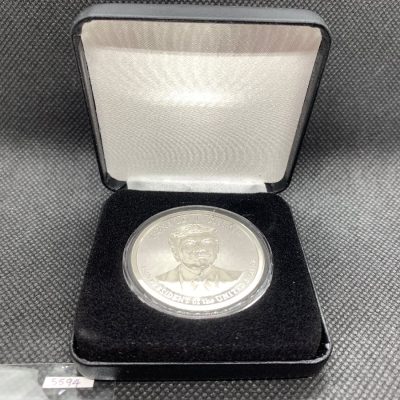 (新品) アメリカ「ドナルド・J・トランプ大統領」純銀 1オンス プルーフ メダル #8094