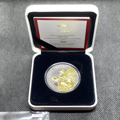 2021 (New) St Helena The Queen's Virtues Truth Silver 1 oz Gilded Proof Coin #8742
