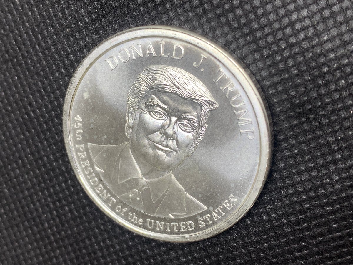(新品) アメリカ「ドナルド・J・トランプ大統領」純銀 1オンス メダル #7736 - 画像 (3)