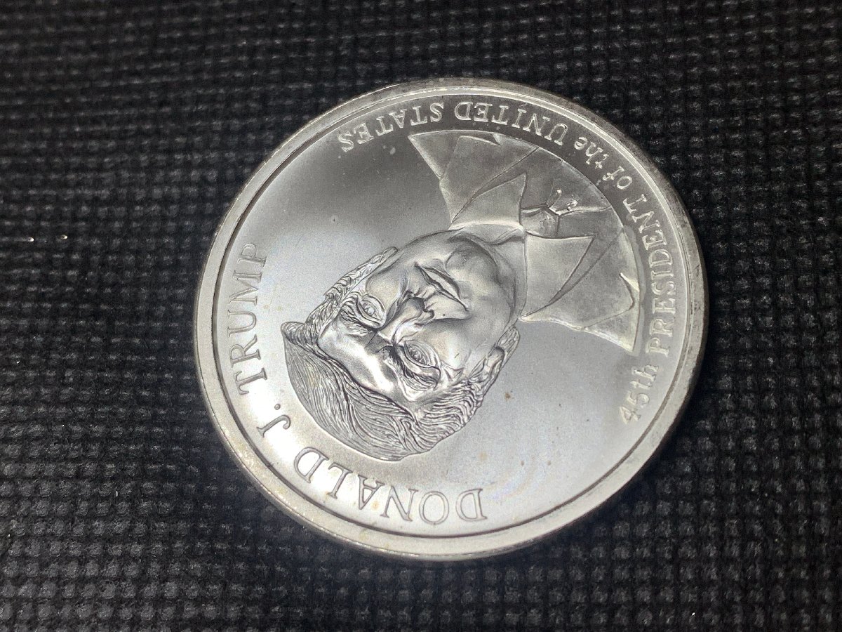 (新品) アメリカ「ドナルド・J・トランプ大統領」純銀 1オンス メダル #7633 - 画像 (6)