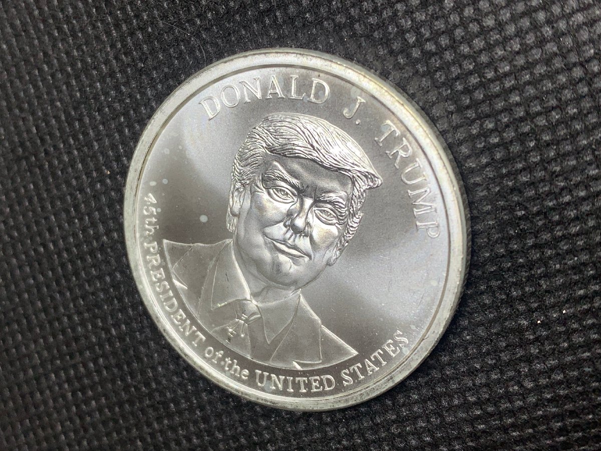 (新品) アメリカ「ドナルド・J・トランプ大統領」純銀 1オンス メダル #7631 - 画像 (3)