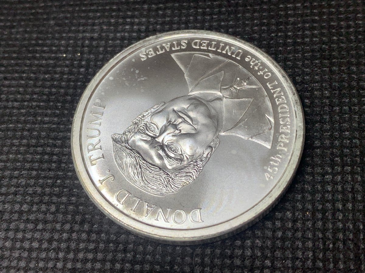 (新品) アメリカ「ドナルド・J・トランプ大統領」純銀 1オンス メダル #7631 - 画像 (5)