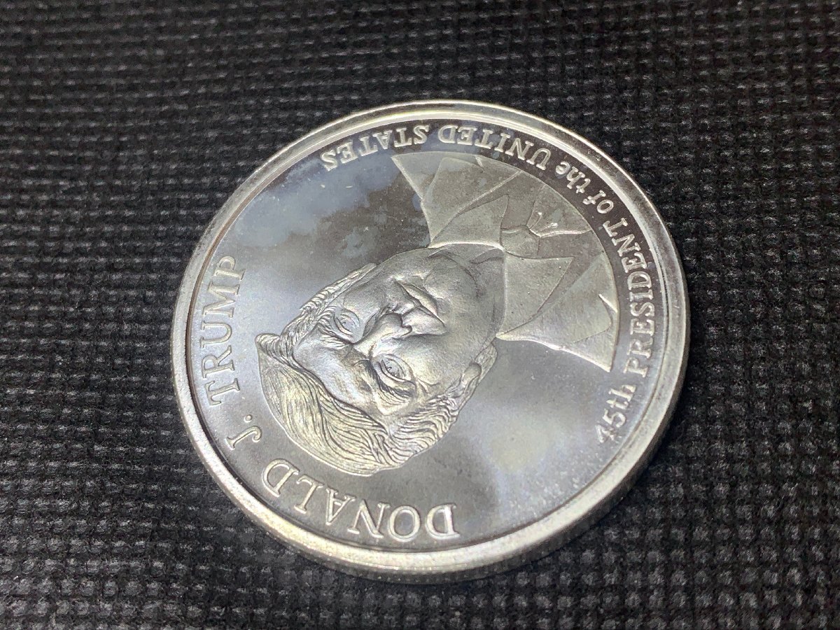 (新品) アメリカ「ドナルド・J・トランプ大統領」純銀 1オンス メダル #7597 - 画像 (5)