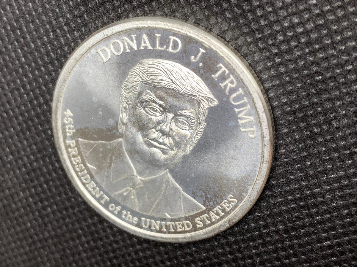 (新品) アメリカ「ドナルド・J・トランプ大統領」純銀 1オンス メダル #7303 - 画像 (3)